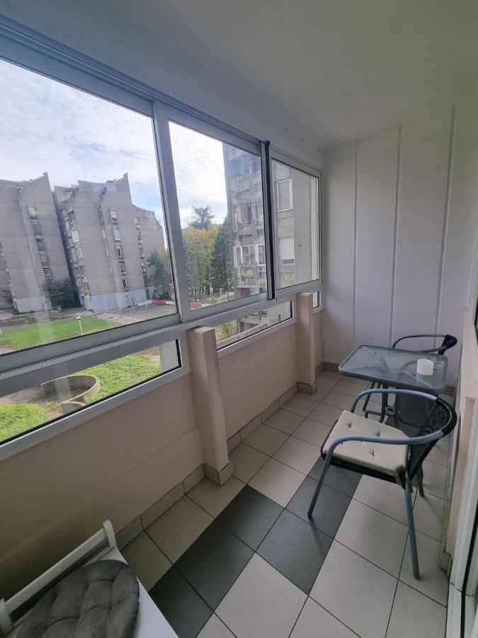 Hawaii- 2 Bdr, Arena, Sava Centar, Free Parking Lejlighed Beograd Eksteriør billede