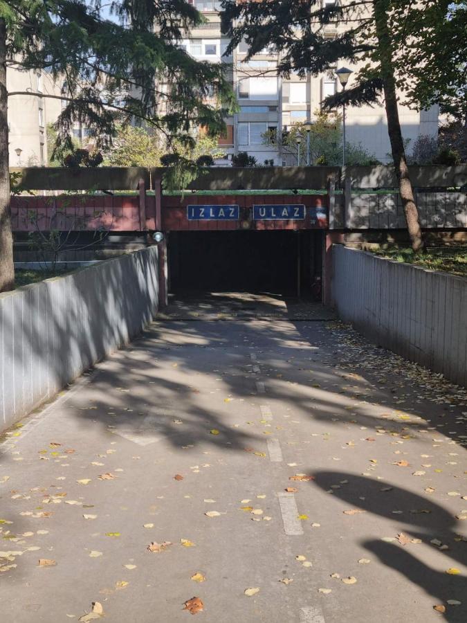 Hawaii- 2 Bdr, Arena, Sava Centar, Free Parking Lejlighed Beograd Eksteriør billede